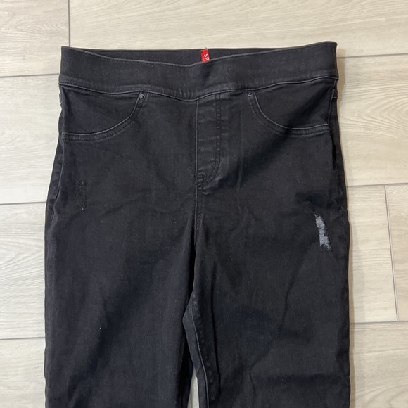 Spanx Pull On Jeans Vintage Black Distressed‎ Denim Fray Hem Leggings Size M - Picture 3 of 11
